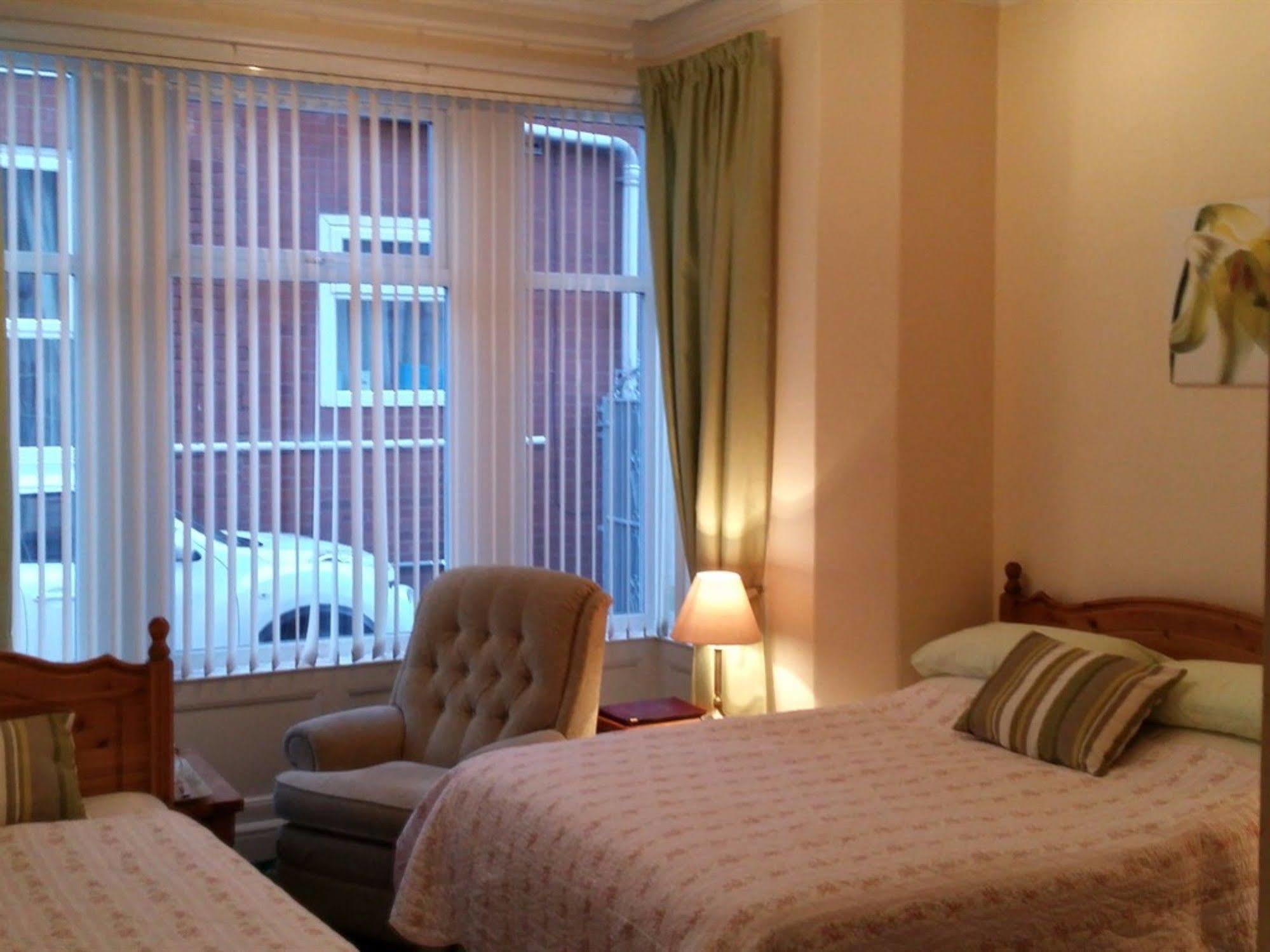 Eden House Bed & Breakfast Blackpool Dış mekan fotoğraf